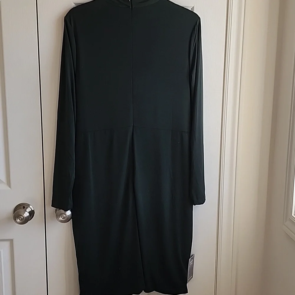 Le Chateau Stretchy Green Draped Long Sleeve Dress 3XL - Picture 6 of 6